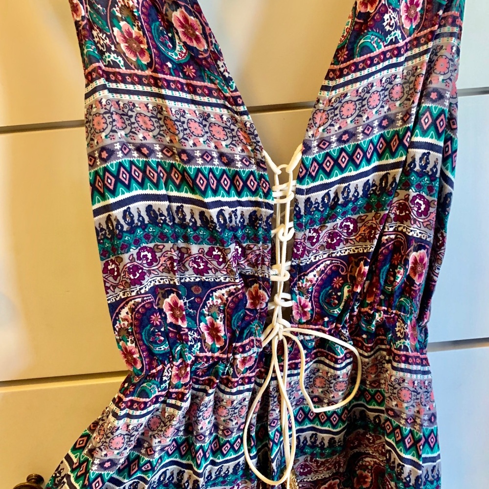 LF Patterned Romper - Picture 5 of 7